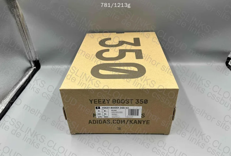 Yeezy 350 v2 Static 3