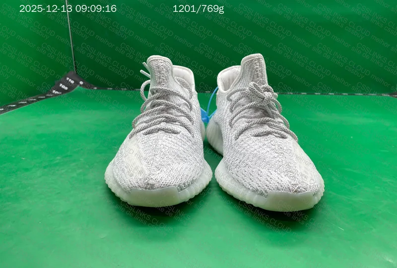 Yeezy 350 v2 Static LW 7