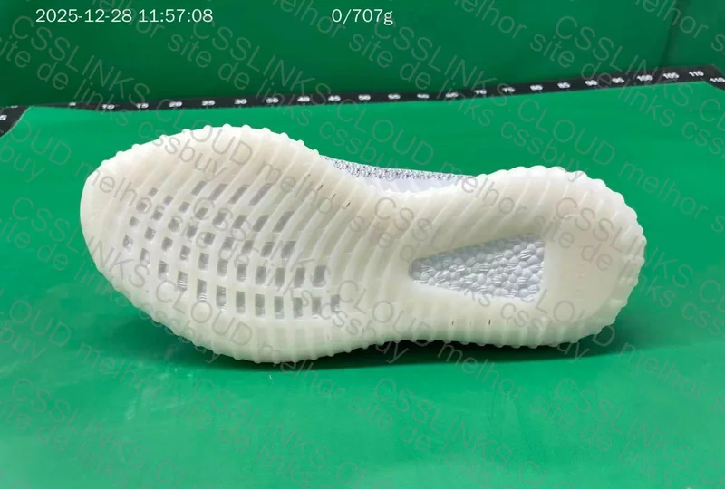 Yeezy 350 V2 Static Non-Reflectice 3