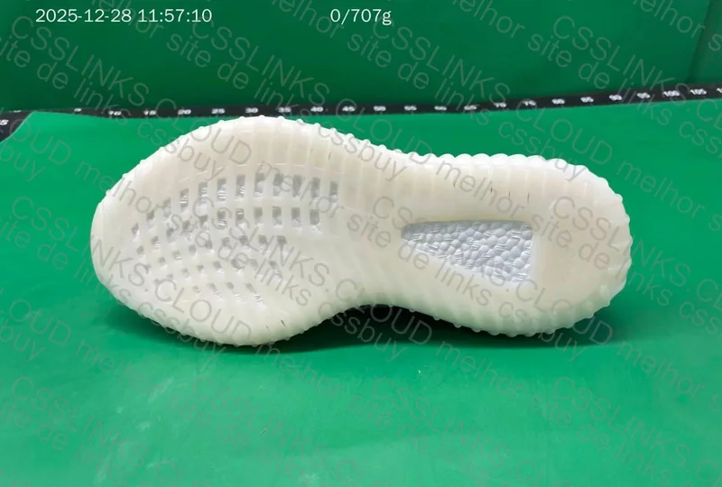 Yeezy 350 V2 Static Non-Reflectice 6