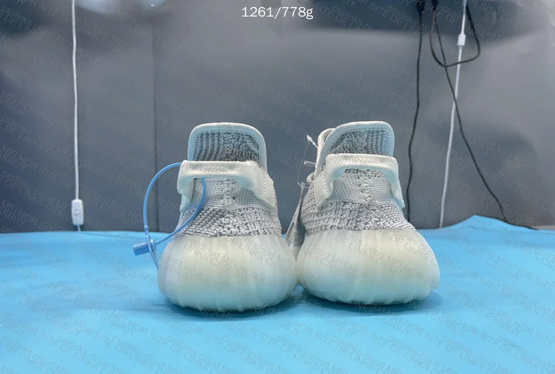 Yeezy 350 V2 Static Reflective Lw 2