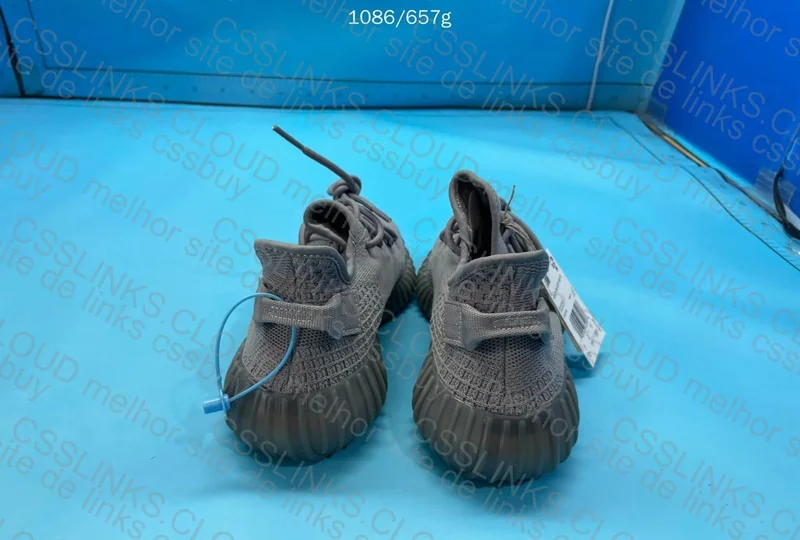 Yeezy 350 V2 Steel Grey 3