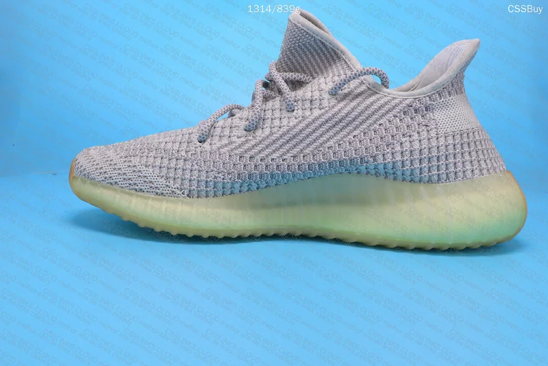 Yeezy 350 V2 STOS 3