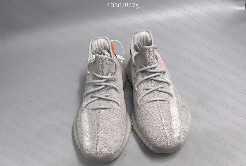 Yeezy 350 V2 Tail Light (GL?)