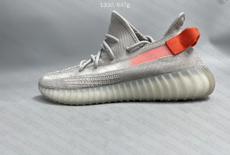 Yeezy 350 V2 Tail Light (GL?) 9