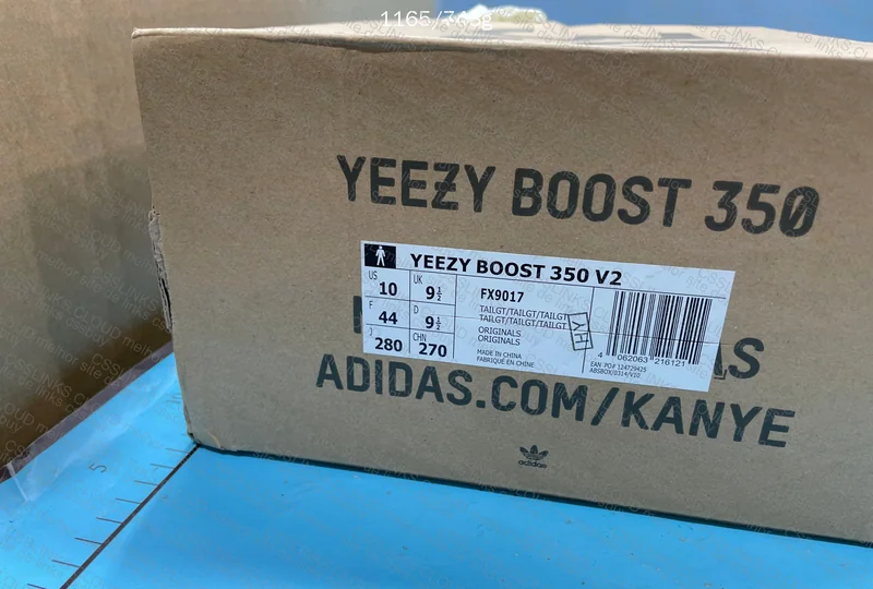 Yeezy 350 v2 Tail Light - Og Batch(?) 9