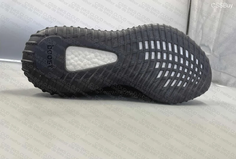 Yeezy 350 v2 Yecheil Non-Reflective