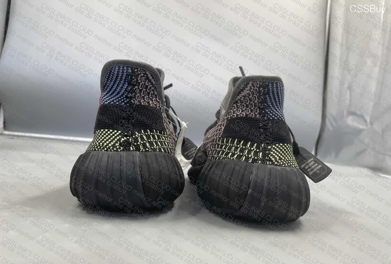 Yeezy 350 v2 Yecheil Non-Reflective 4