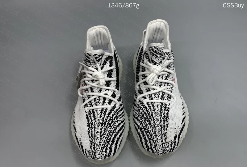 Yeezy 350 V2 Zebra