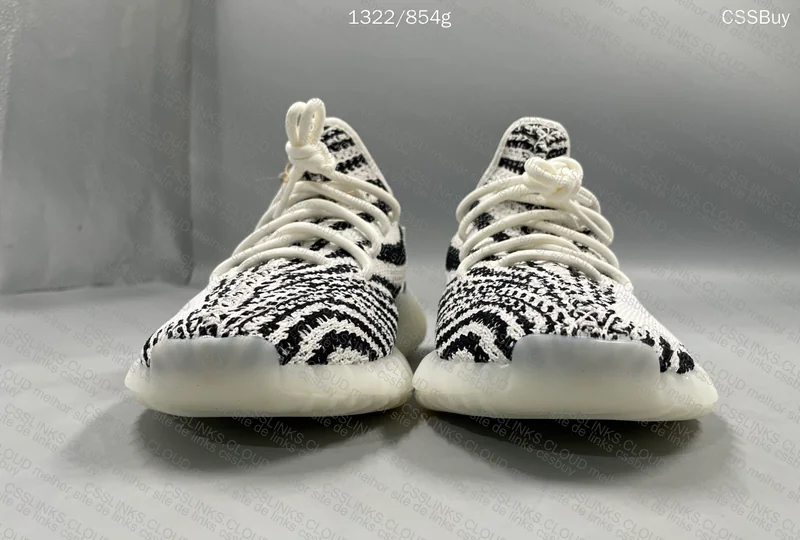 YEEZY 350 v2 zebra. GL? 2