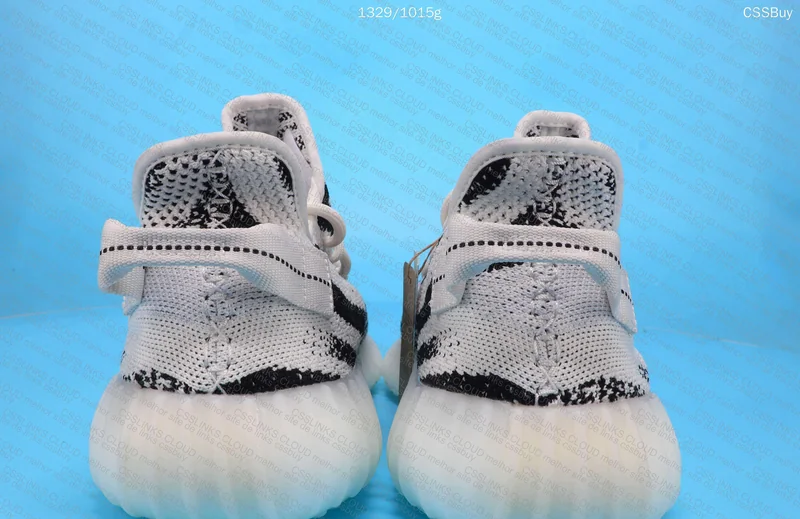 Yeezy 350 V2 Zebra LW 2