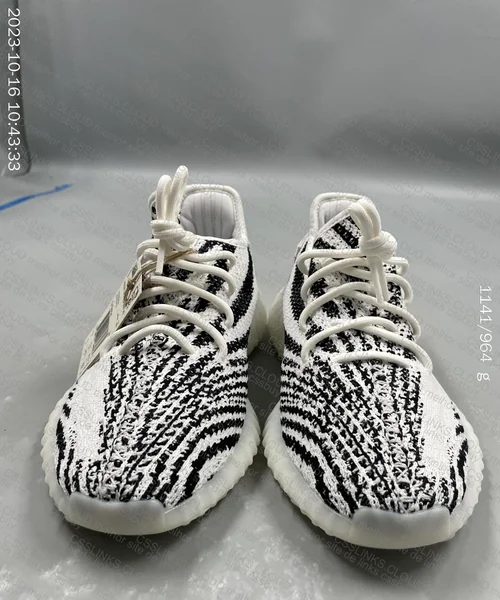 Yeezy 350 V2 Zebra LW 3