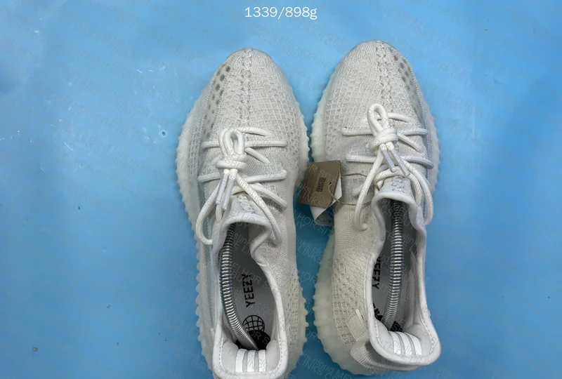 yeezy 350 white 3