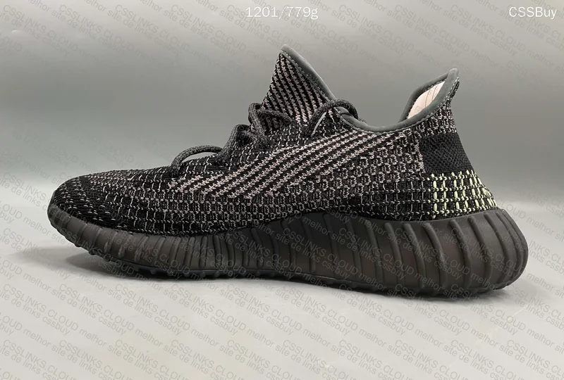 Yeezy 350 Yecheil 3