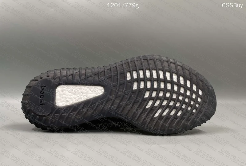 Yeezy 350 Yecheil 4