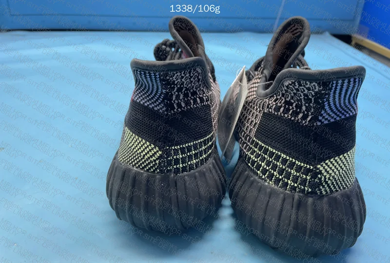 Yeezy 350 'Yecheil' (blind box) 4