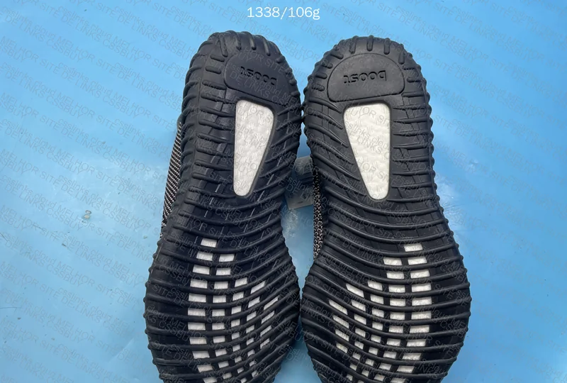 Yeezy 350 'Yecheil' (blind box) 8