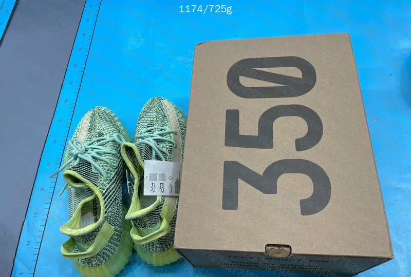 Yeezy 350 yeezreel og batch 10
