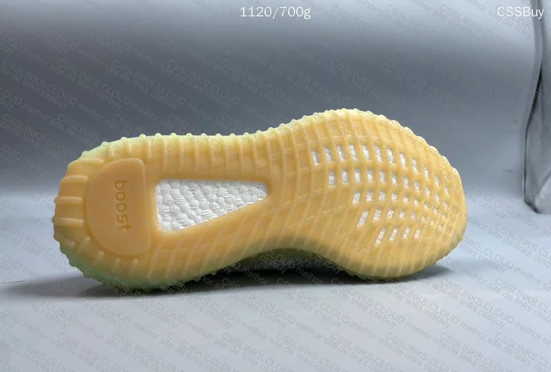 YEEZY 350 YESHAY 2