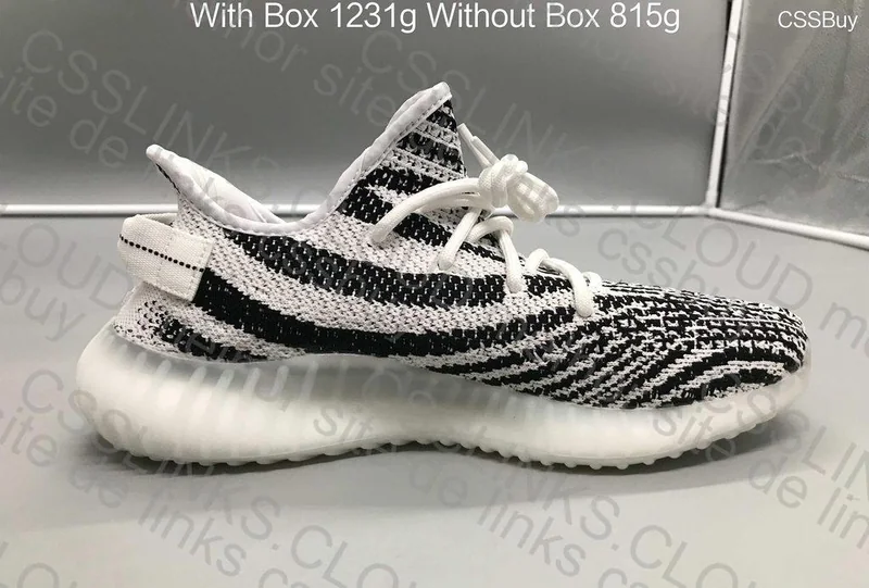 Yeezy 350 Zebra