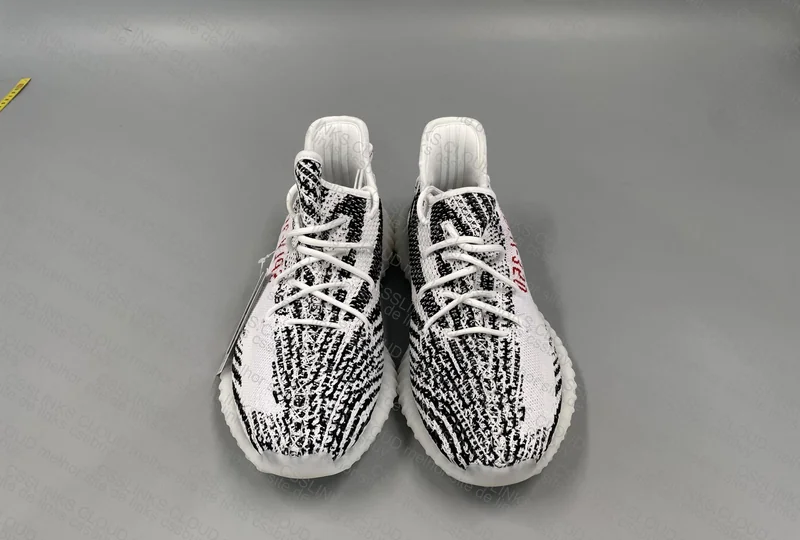 Yeezy 350 Zebra