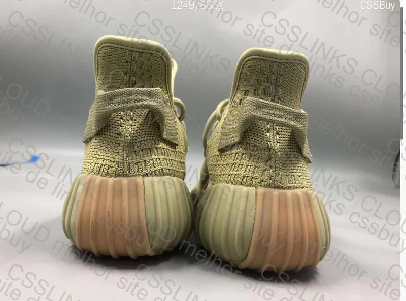 Yeezy 350v2 - 109y 3
