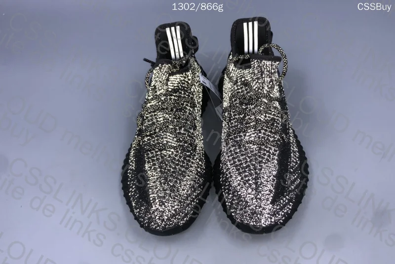 Yeezy 350v2 4