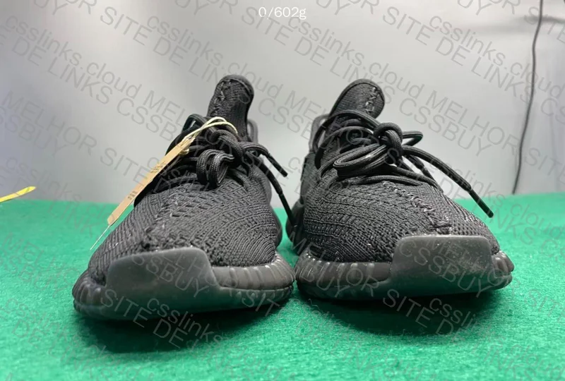 yeezy 350v2 2