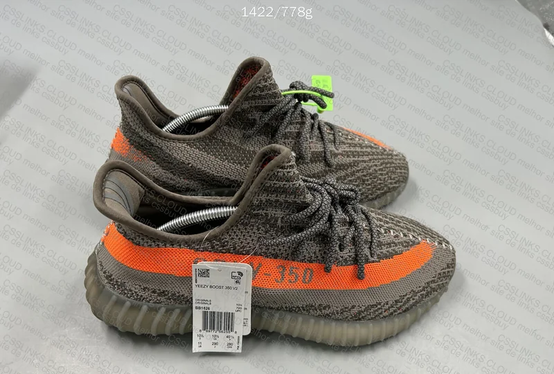 Yeezy 350V2 Beluga