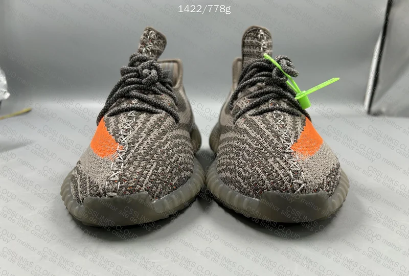 Yeezy 350V2 Beluga 2