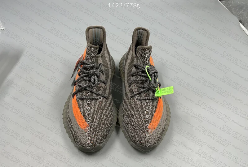 Yeezy 350V2 Beluga 3