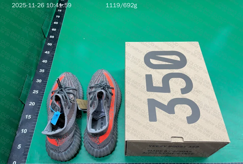 yeezy 350v2 beluga