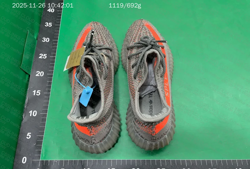 yeezy 350v2 beluga 2