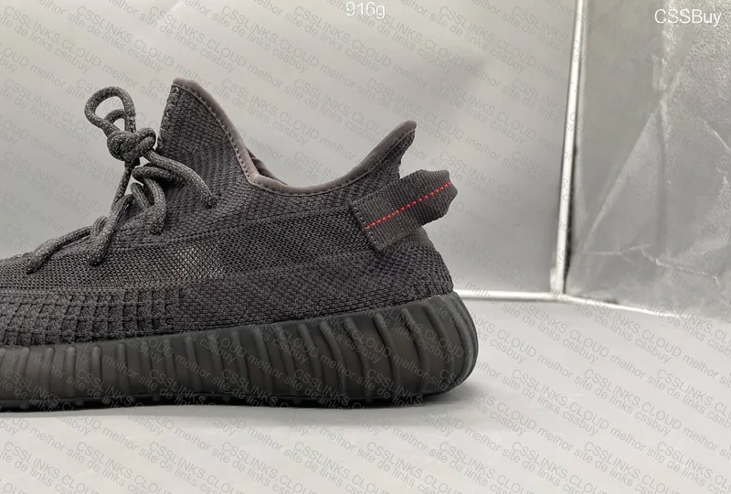 Yeezy 350v2 Black non reflective LW