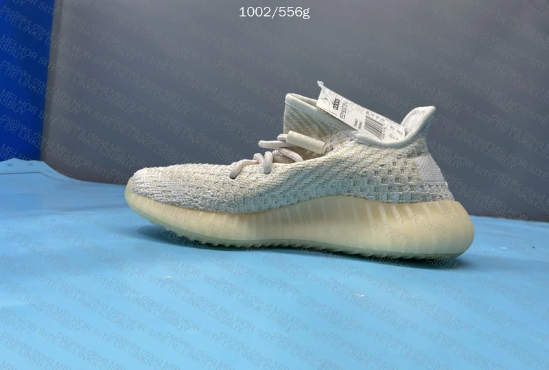 YEEZY 350V2 BLIND S2 3