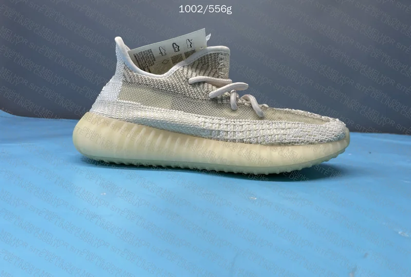 YEEZY 350V2 BLIND S2 4