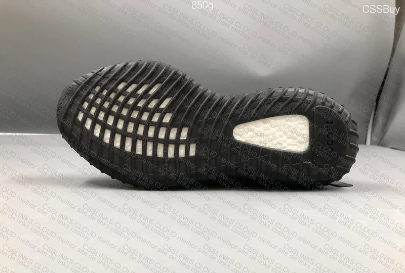 Yeezy 350V2 BRED 5