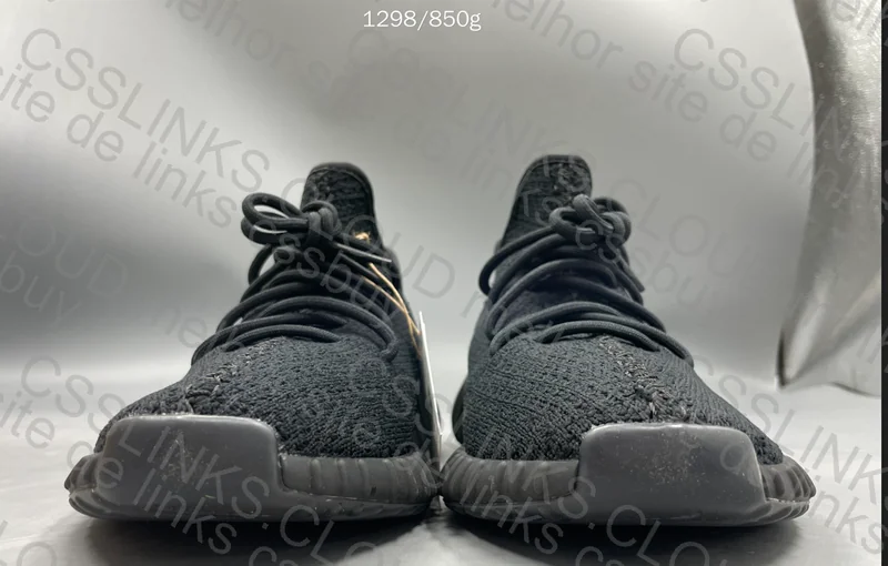 Yeezy 350v2 "Bred" - LW 2