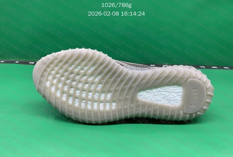 Yeezy 350v2 K Batch Refletive 6