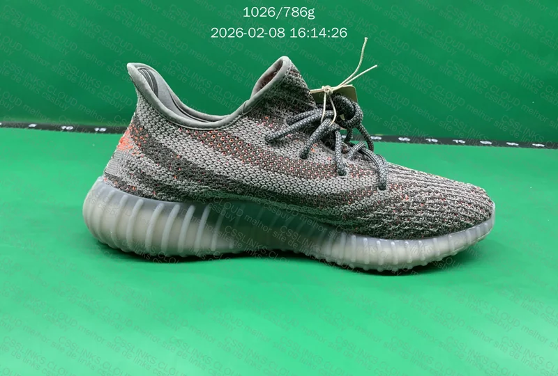 Yeezy 350v2 K Batch Refletive 8