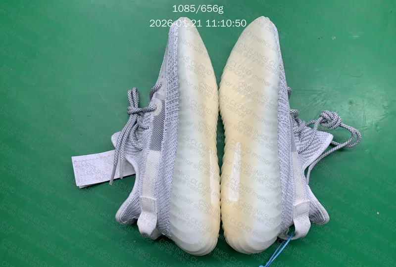Yeezy 350V2 (K Batch) - Static 6