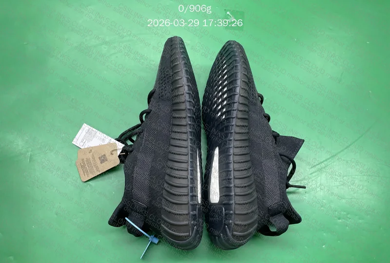 Yeezy 350V2 LW