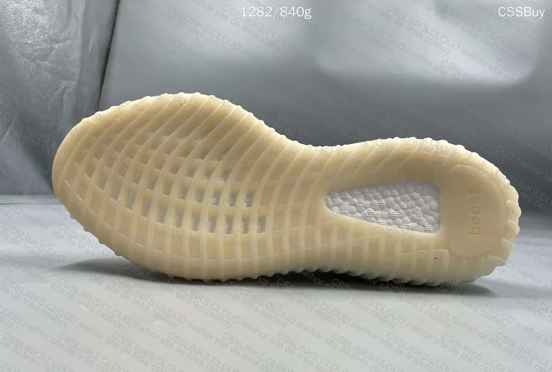 YEEZY 350V2 (me ajudem a decidir se devo trazer)