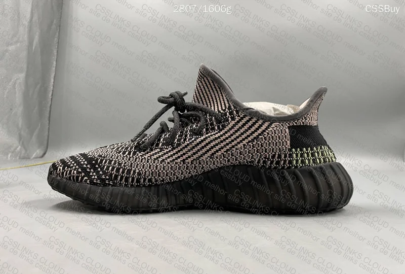 Yeezy 350 V2 for 65Y (Sale) 10