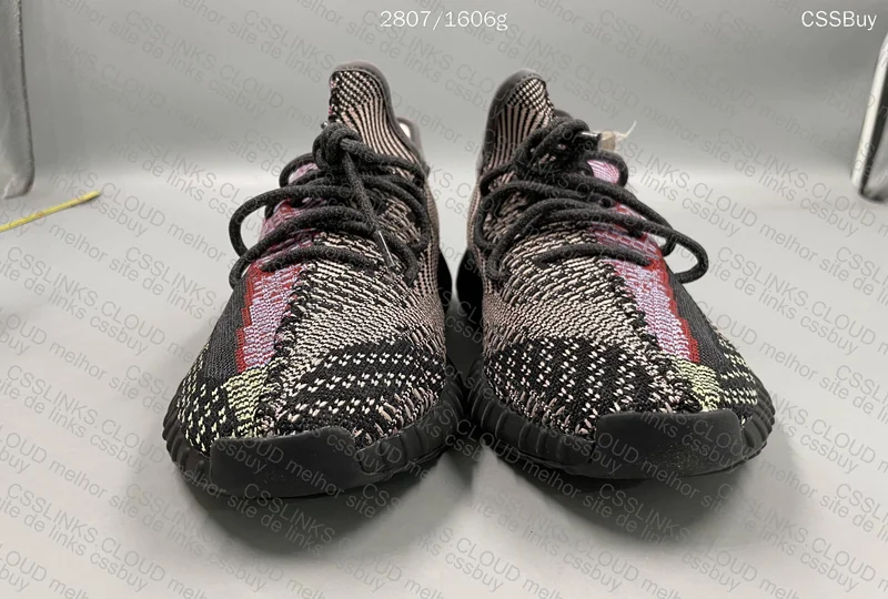Yeezy 350 V2 for 65Y (Sale) 6