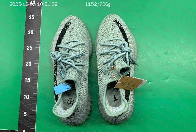 Yeezy 350v2 'Salt' - FC BATCH 3