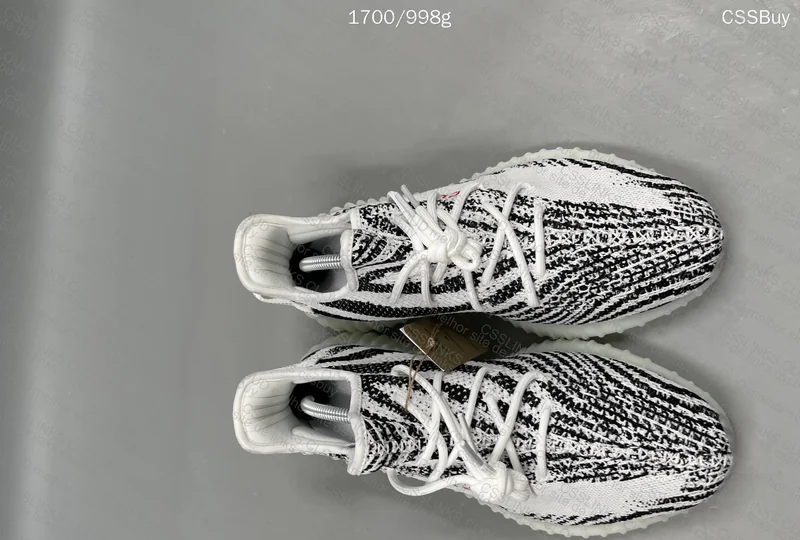 Yeezy 350v2 zebra