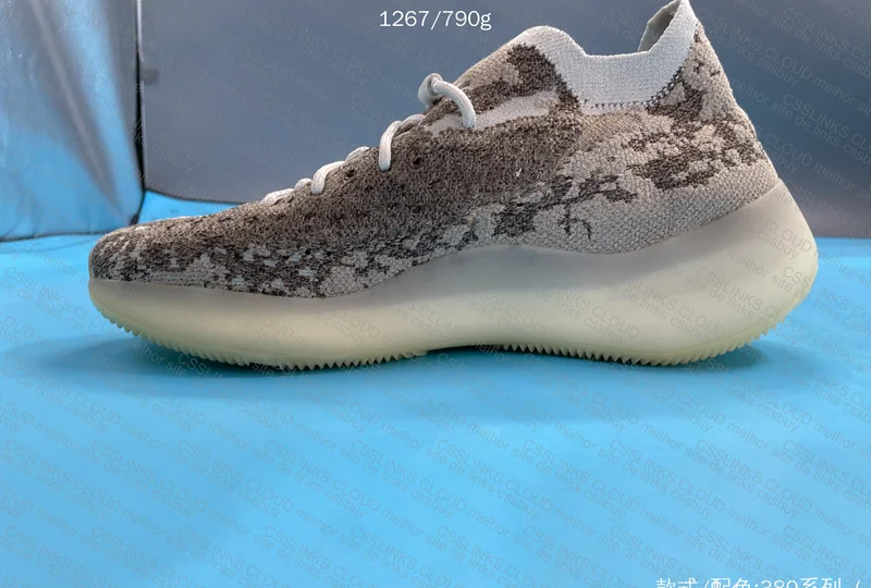 Yeezy 380 Blind Box ta gl? 3