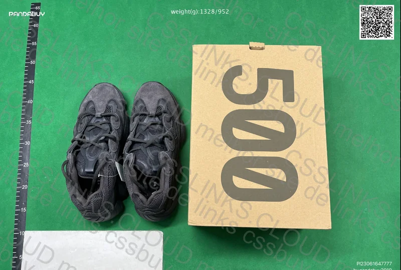 Yeezy 500 - Utility Black
