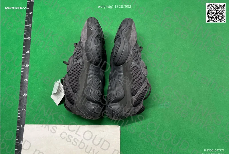 Yeezy 500 - Utility Black 4